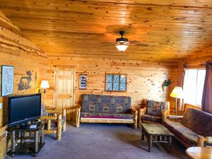 Cedar Point Resort Moose Lodge living room